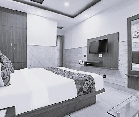 Fabhotel Rr Retreat Dehradún Kültér fotó